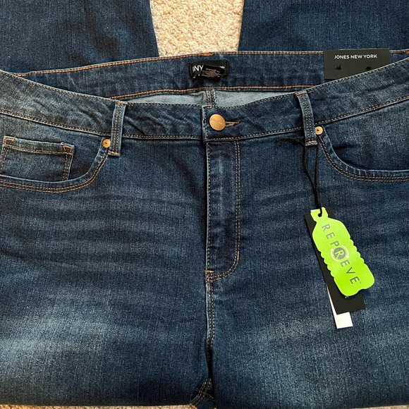 Jones New York High Waist Skinny Jeans - Picture 5 of 8